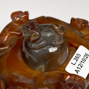 Potiche de Ágata Decorado con Tapa y Figuras Animales - imagen 3