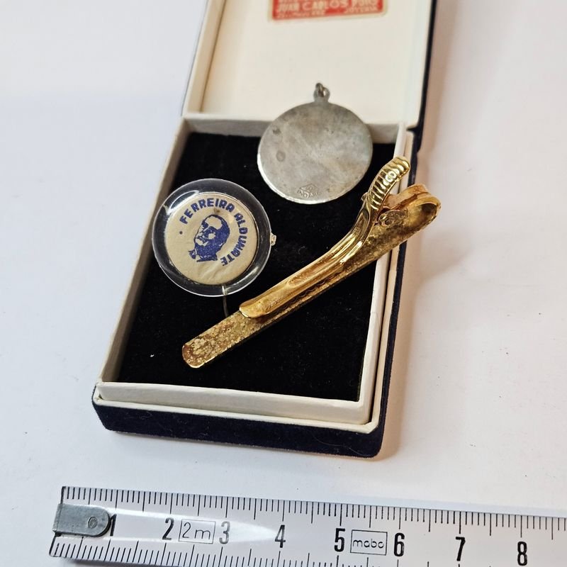 Medalla y Pin de Wilson Ferreira Aldunate - imagen 5