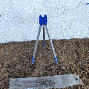 Soporte Porta Cañas de Pescar Tripode Telescópico Plegable para 5 Cañas - imagen 1