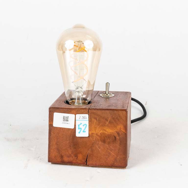 Lámpara de Sobremesa con Base de Madera y Bombilla Edison