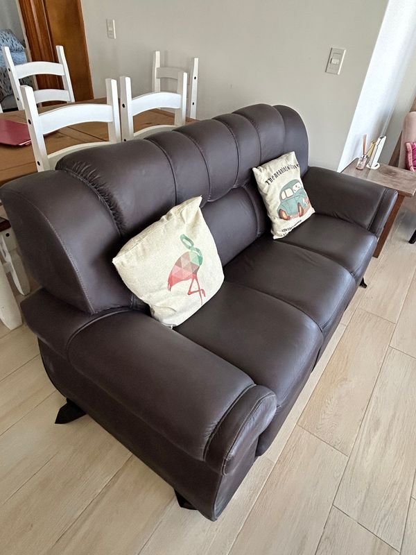 Sillón de 3 Cuerpos de Cuerina Marrón Oscuro