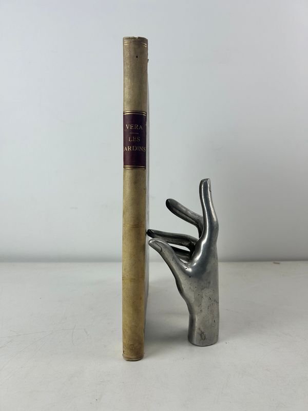 Lote siguiente: Libro de diseño de jardines *Les Jardins* de André Vera (1919)