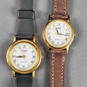 Lote anterior: Dos Relojes Casio Dorados Analógicos con Mallas de Cuero y Goma