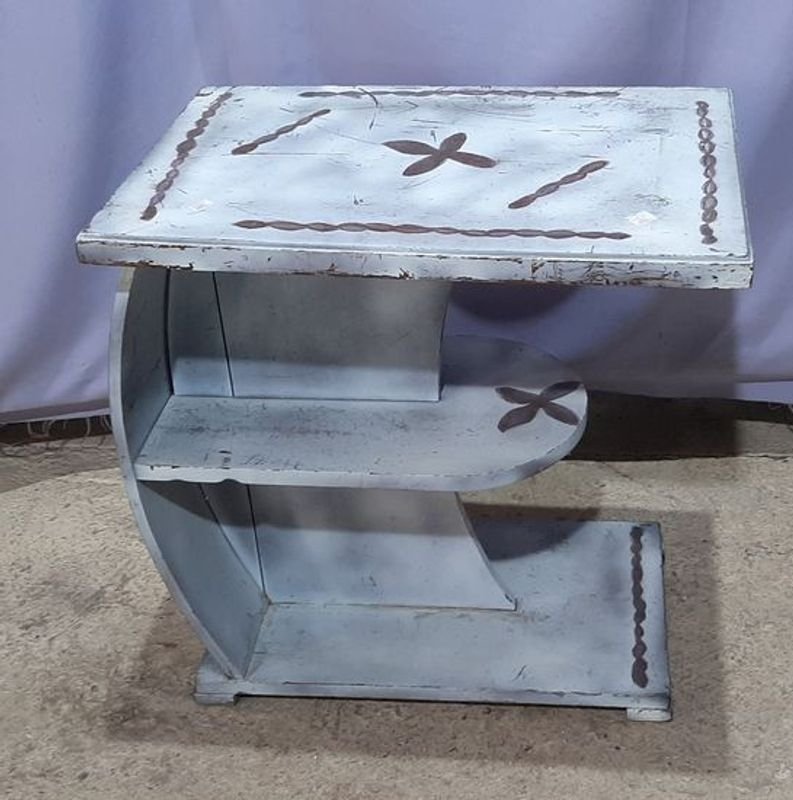 Lote anterior: MESA DE MADERA AUXILIAR C/ESTANTES PINTADA DE BLANCO
