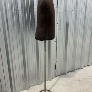 Maniquí Torso de Costura con Pie Metálico - Exhibición de Ropa - imagen 3