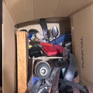 Lote anterior: Caja con Varios Artículos de Uso Personal y Hogar