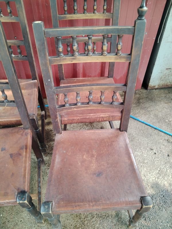 Sillas tapizadas en suela - Muebles para el hogar - imagen 1