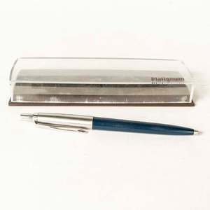 Lote siguiente: Lapicera Parker Azul Metálica con Estuche Original