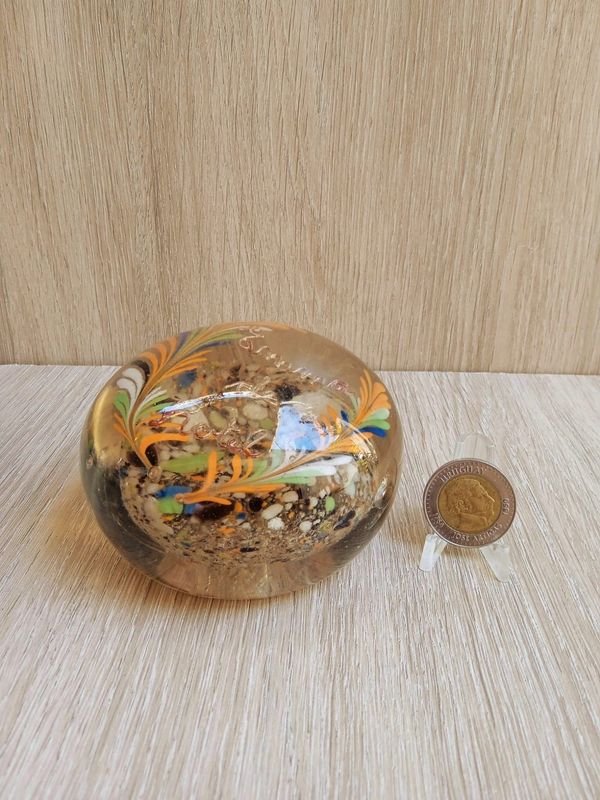 Lote de Cristal de Murano con Flor y Moneda