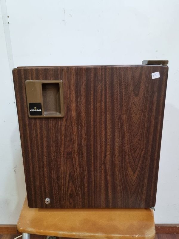 Frigobar Waring Vintage Diseño Veteado Marrón