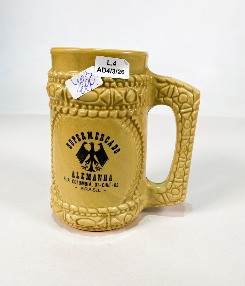 Jarra cerveza beige con monograma - imagen 1