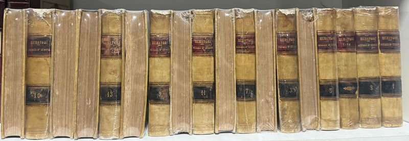 Colección de libros antiguos: Annali d'Italia - imagen 1