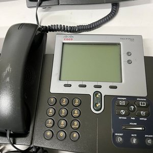Lote de 7 Teléfonos IP Cisco con Pantalla - imagen 4