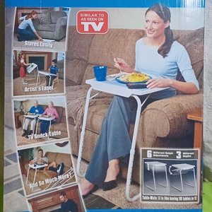 Lote siguiente: Mesa Portátil Desayunadora Regulable Table-Mate II