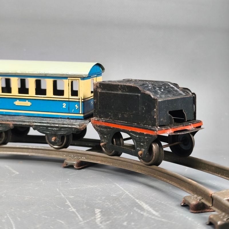 Tren de hojalata con mecanismo de cuerda, marca DISTLER, año 1950 - imagen 8