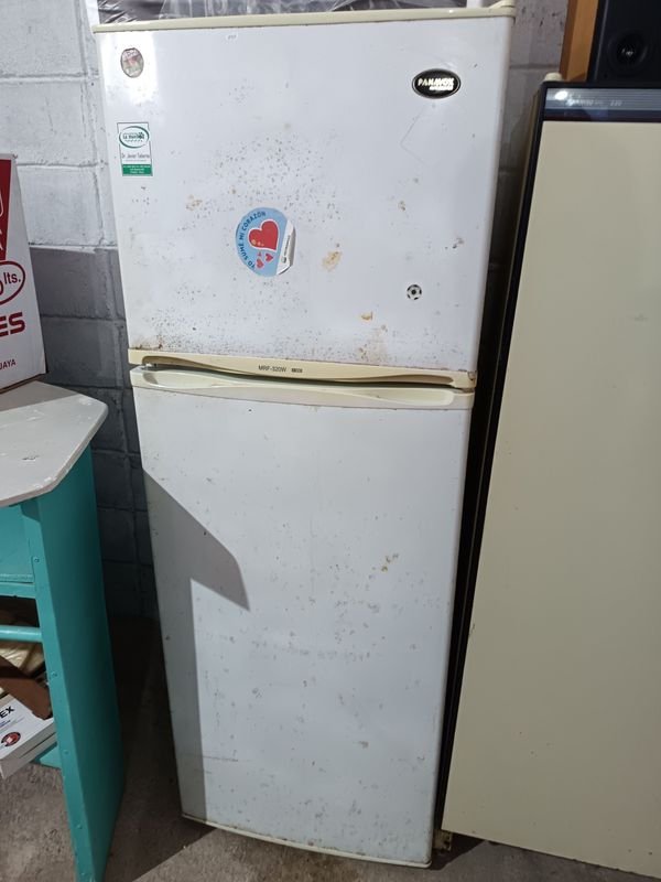 Heladera con Freezer Panoram MRF-320W