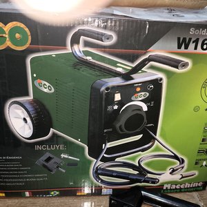 Soldadora Eléctrica ECO W160A de Carro con Accesorios, Nueva en Caja - imagen 6
