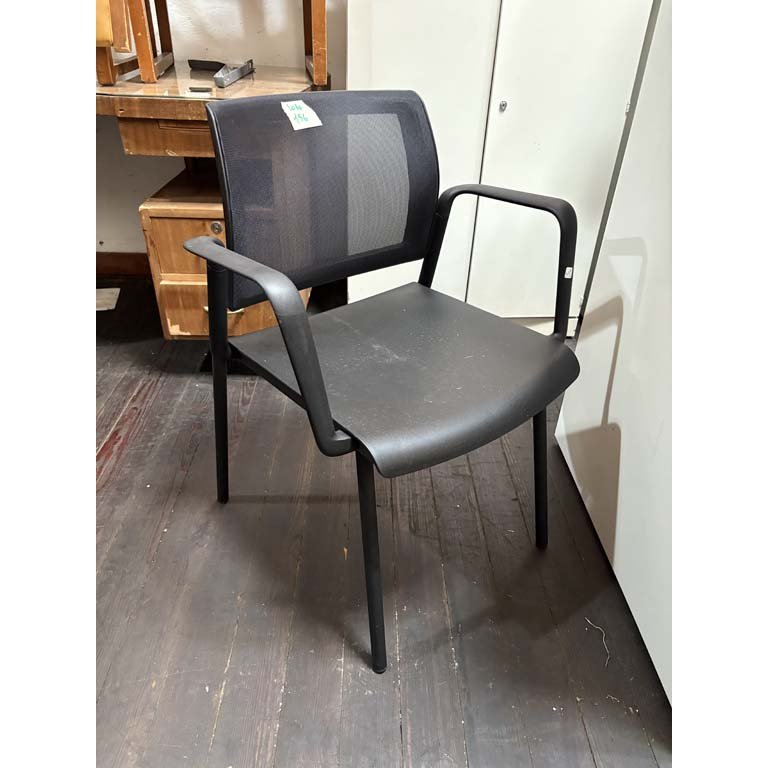 Item 2104616 - Image 0