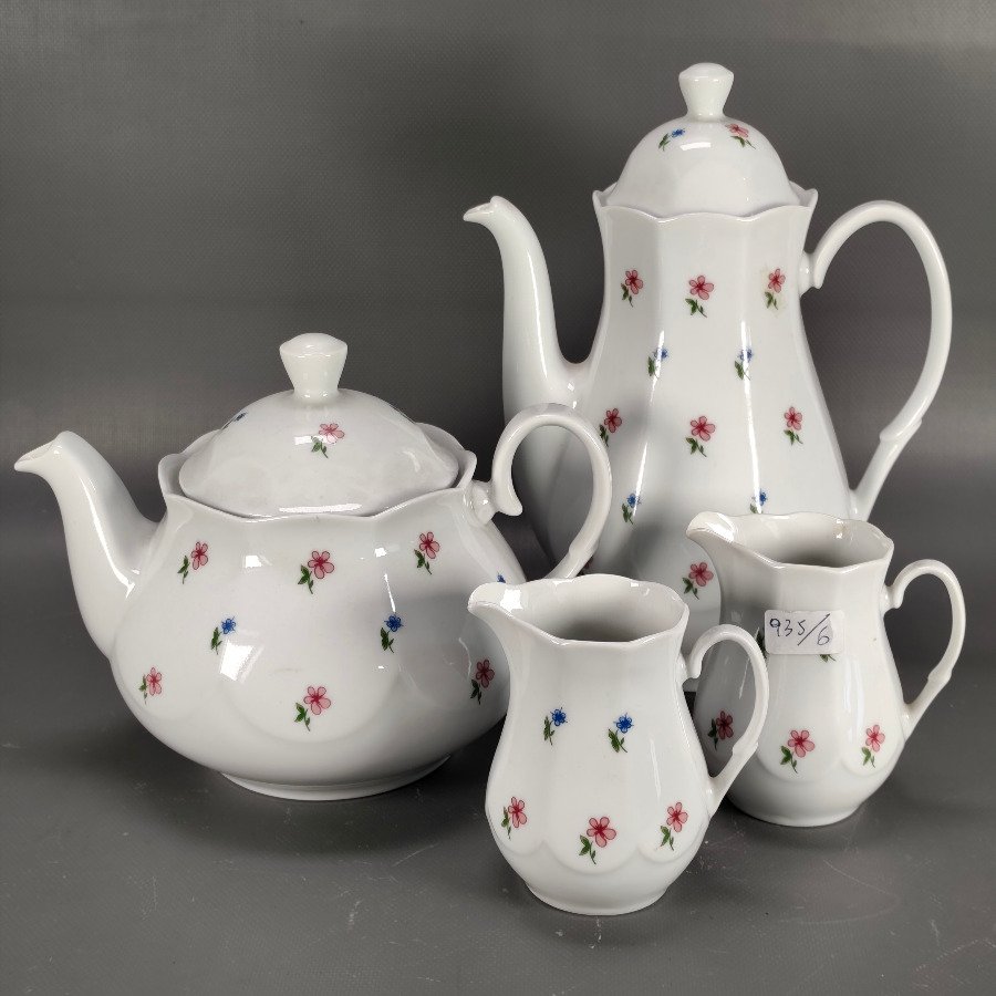 Juego de Porcelana "Lubiana" para Té y Café con Lechera y Cremera