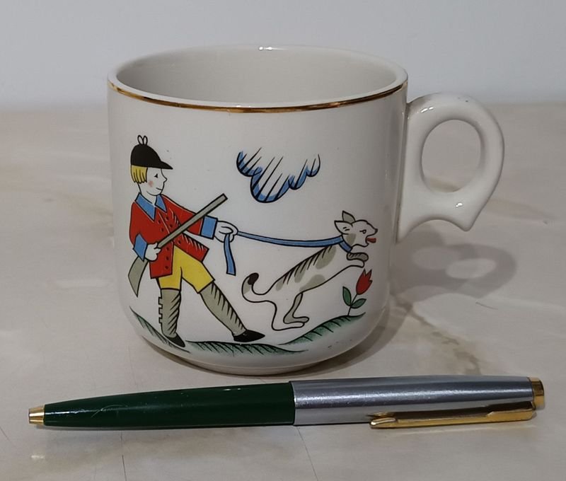 Lote siguiente: Taza de Porcelana INGLESA para Té de WOOD'S, coleccionable