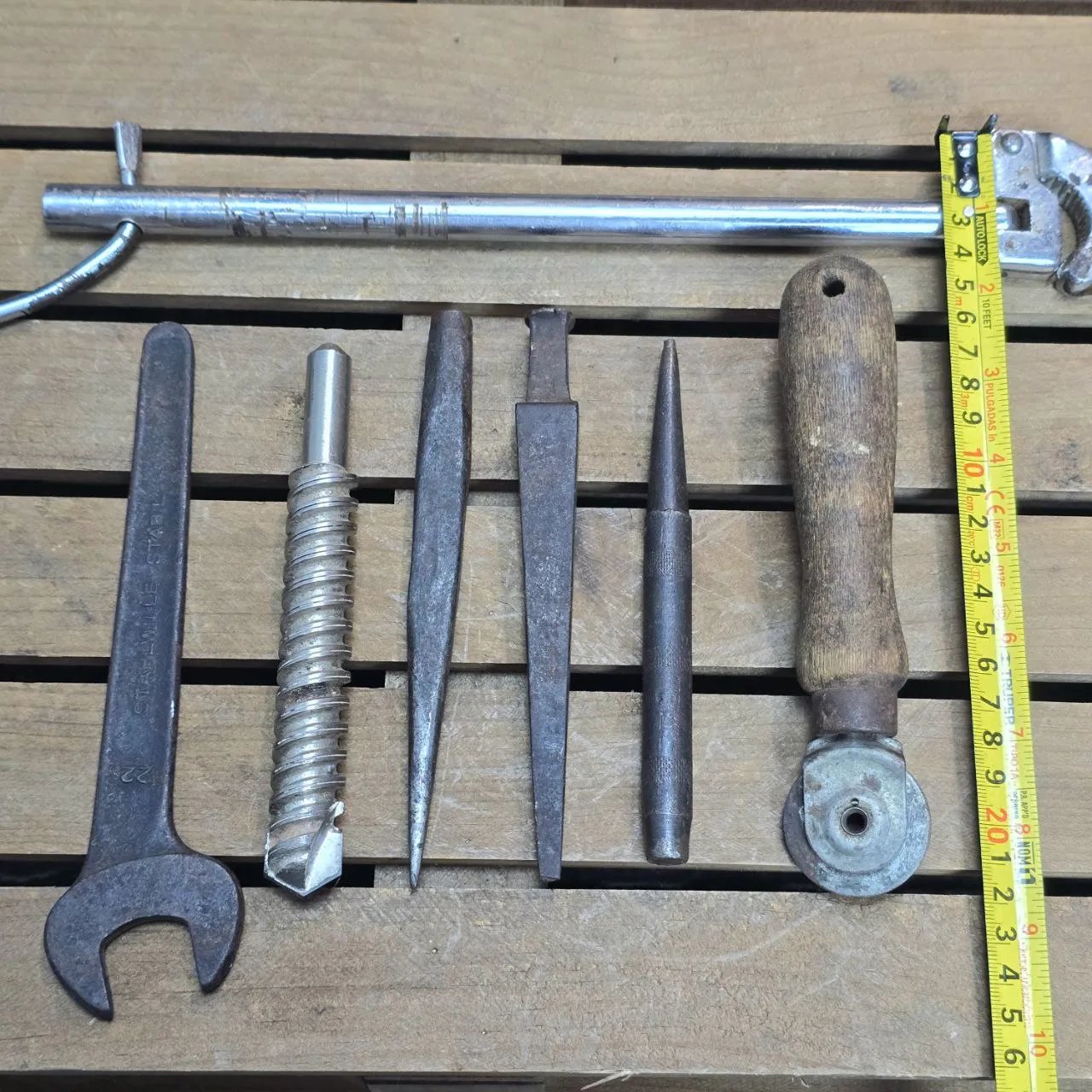 Conjunto de herramientas varias en buen estado - imagen 3