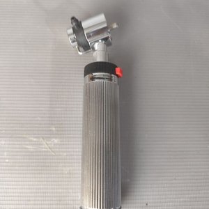 Lote anterior: Mango de Instrumento Médico Diagnóstico (Otoscopio/Oftalmoscopio) Riester