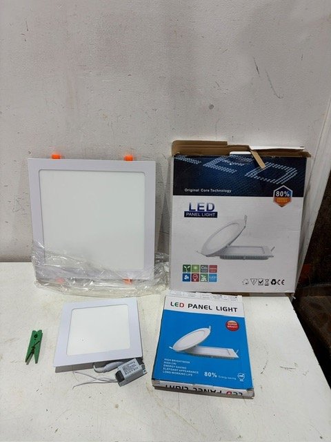 2 Plafones LED Cuadrados Sin Uso