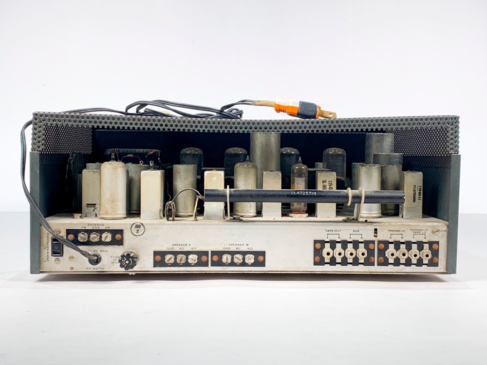 Radio de sobremesa Herman Kardon con mueble de chapa - imagen 3