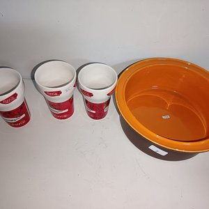 Olla de Cerámica y 3 Vasos Coca-Cola Coleccionables - imagen 3