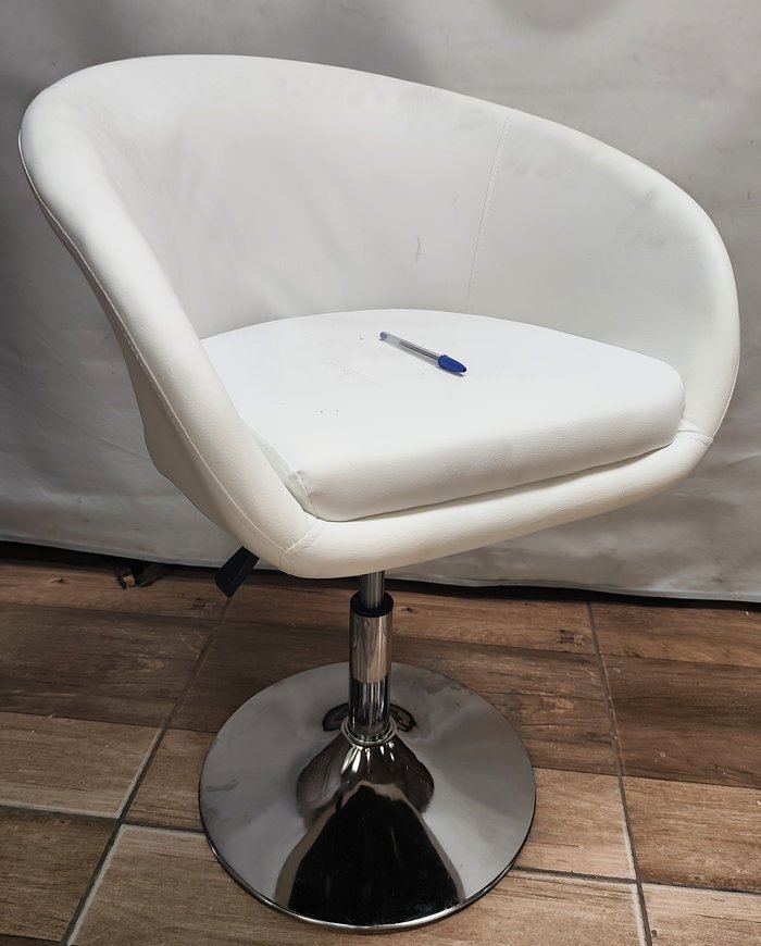 Item 16558 - Image 3