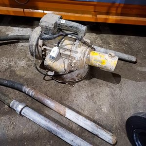Lote siguiente: Motor Vibrador Monofásico con 3 Mangueras