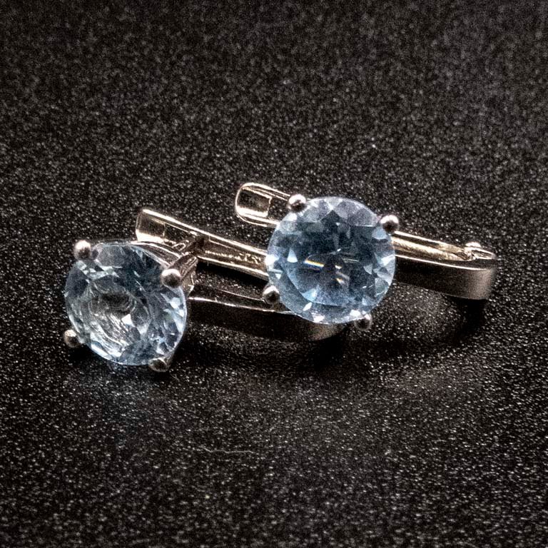 Aros de Plata 925 con Topacio Azul