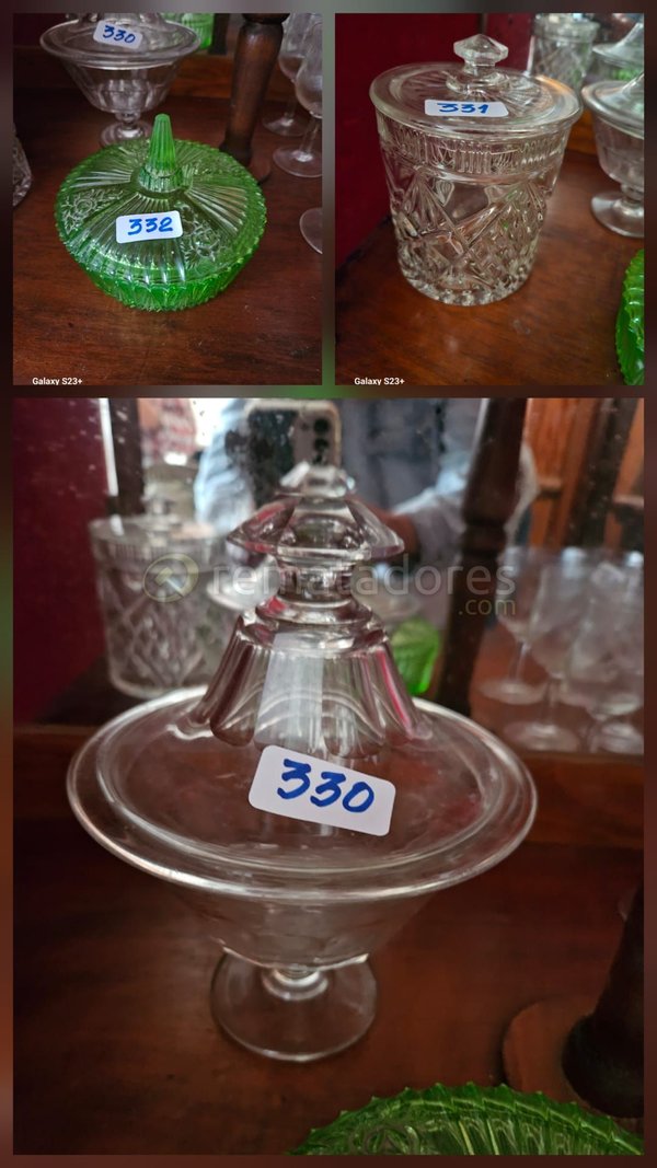 Juego de Frascos y Recipientes de Vidrio Tallado