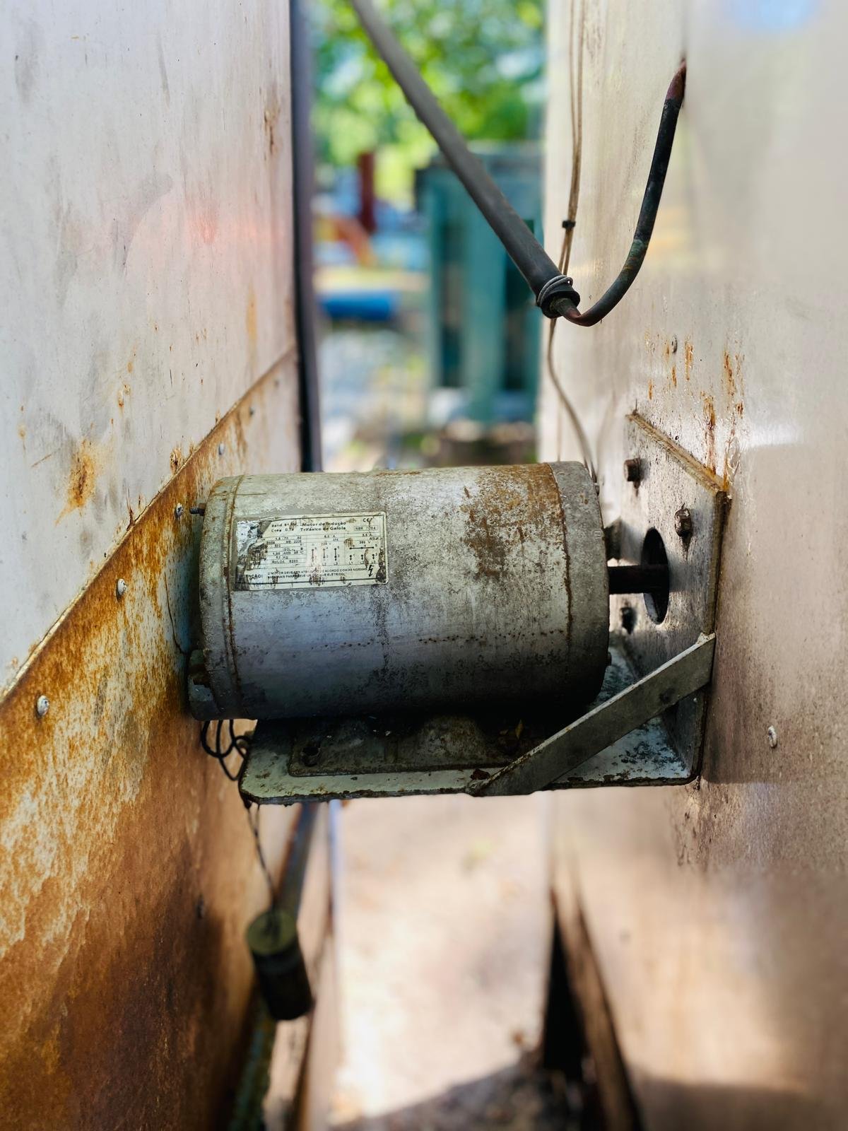 Item lote-x2-hornos-industriales-con-detalles - Image 1