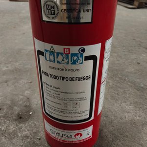 Extintor Portátil Rojo Grauser con Manguera y Manómetro - imagen 2