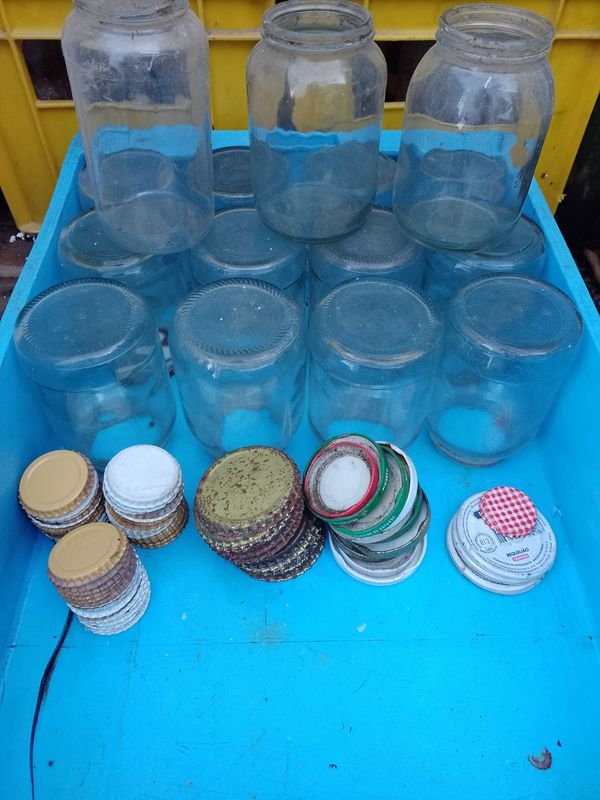 Contenedores de plástico y botellas de vidrio para almacenamiento - imagen 2