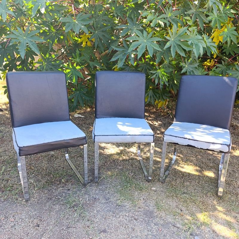 Lote siguiente: Sillas de Oficina con Patas Cromadas