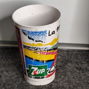 Vaso "Fido Dido" 7UP Años 90 Coleccionable - imagen 3