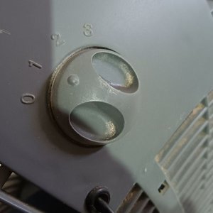 Ventilador de Mesa Hometech Gris Oscuro - imagen 4