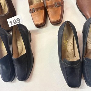 Lote de 5 Pares de Zapatos de Cuero para Mujer - Talles 36 y 37 - imagen 2