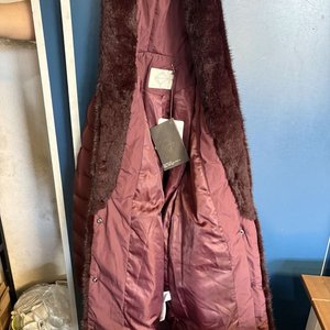 2 Camperas Acolchadas Lila con Capucha y Pelo Sintético - imagen 3