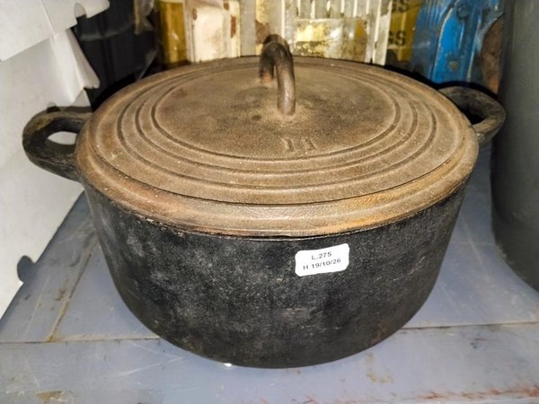 Olla de Hierro Fundido con Tapa - Diámetro 26 cm
