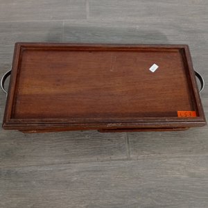 Mesita Plegable para Desayuno de Madera Oscura con Asas Metálicas - imagen 4