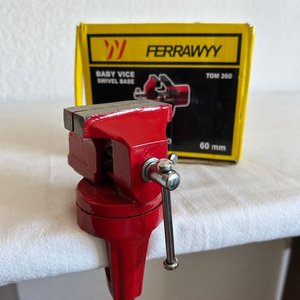 Morza "Baby Vice Swivel Base" Ferrawy TOM 260 Roja - imagen 3