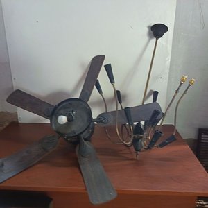 Lote siguiente: Lámpara Colgante y Ventilador de Techo Vintage
