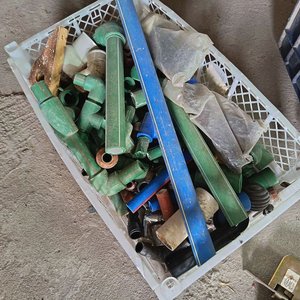 Lote de Artículos de Sanitaria y Ferretería Varios - imagen 2