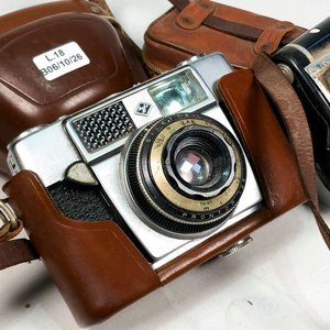 Cámara Fotográfica Antigua Agfa con Estuche de Cuero y Flash Agfalux - imagen 5