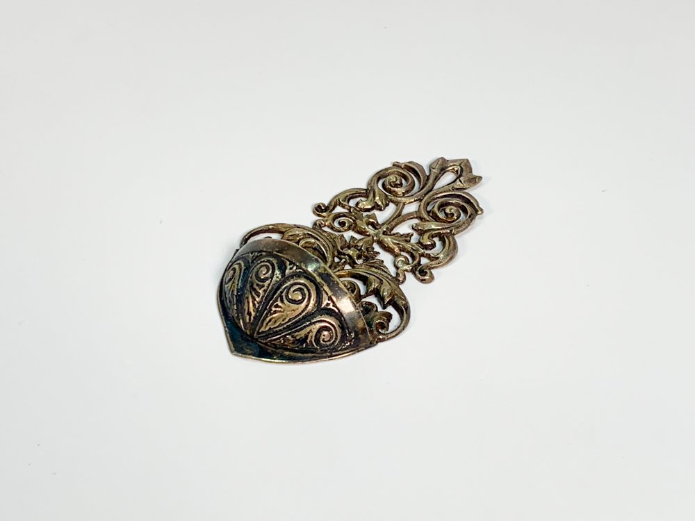 Pila Religiosa Decorativa Estilo Arabesco en Metal