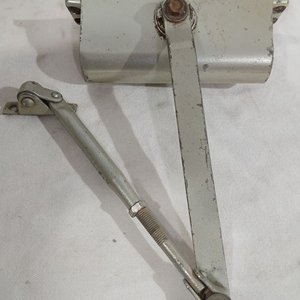 2 Brazos para Puerta: Dorma Nuevo y Kallay Usado - imagen 2