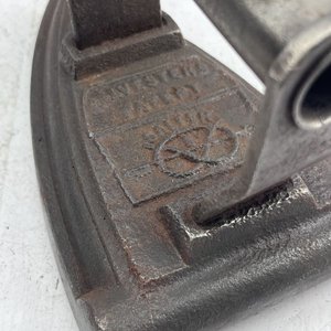 Plancha Antigua de Hierro "Gilvester Patent Salter" con Posa Plancha - imagen 7